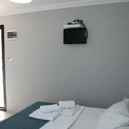 Ven Apartmanhotel 2*